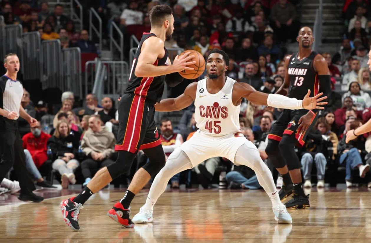 英超卫冕冠 英超卫冕冠