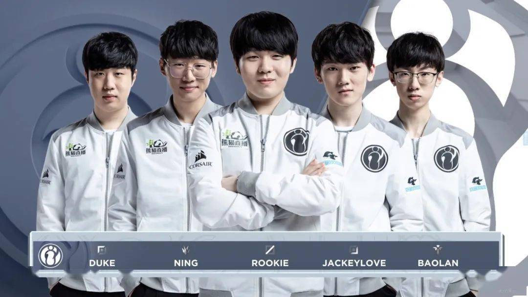 被反复拉扯 被反复拉扯