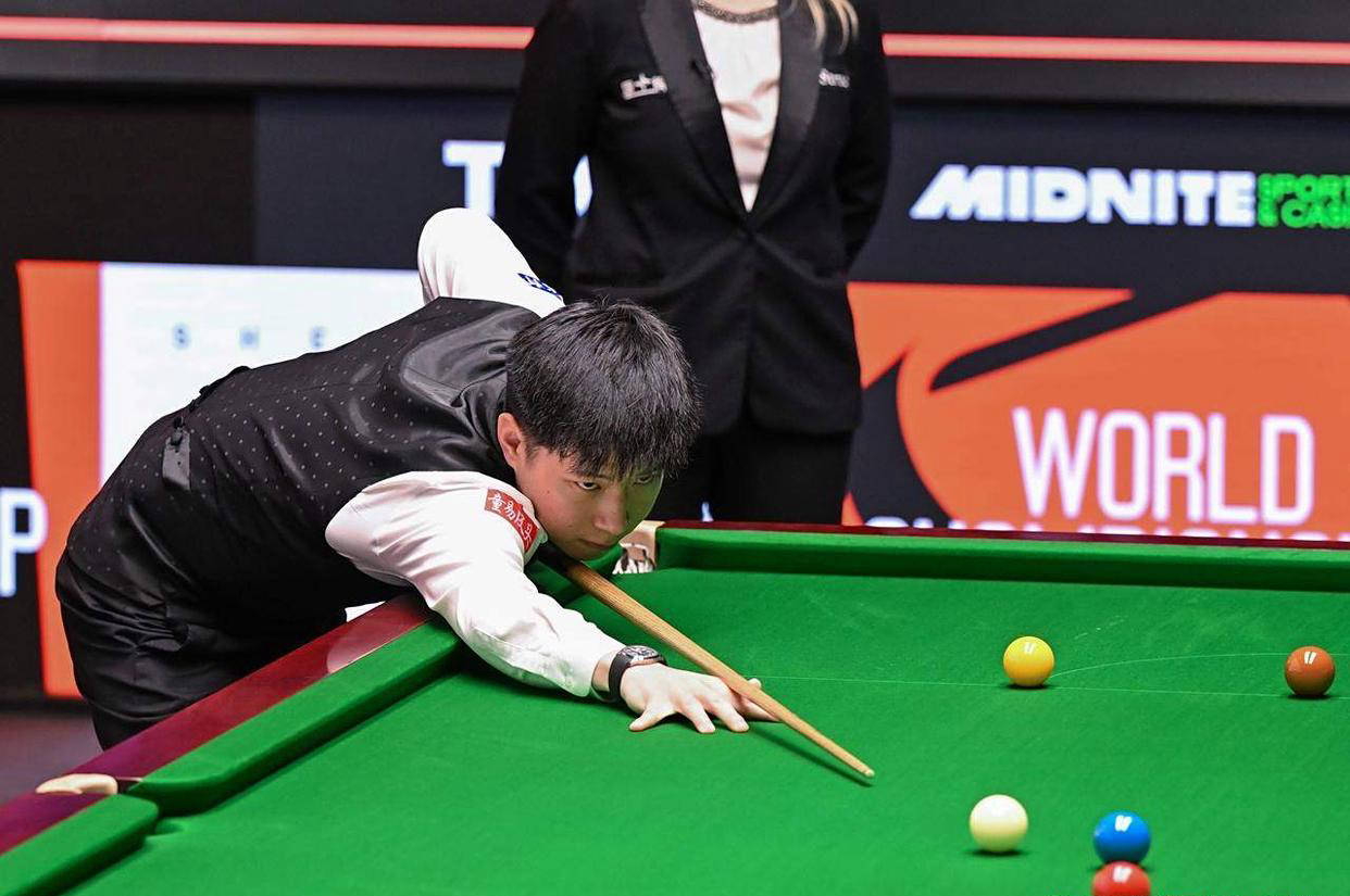 与西蒙斯的 与西蒙斯的